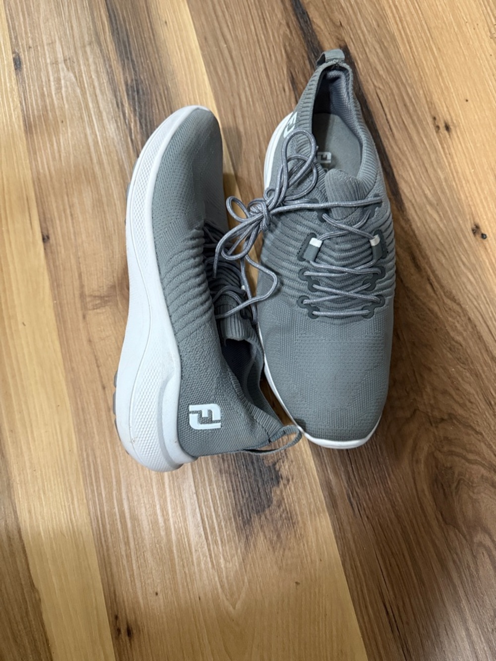 8.5W FootJoy Gray Knit Athletic Golf Shoe